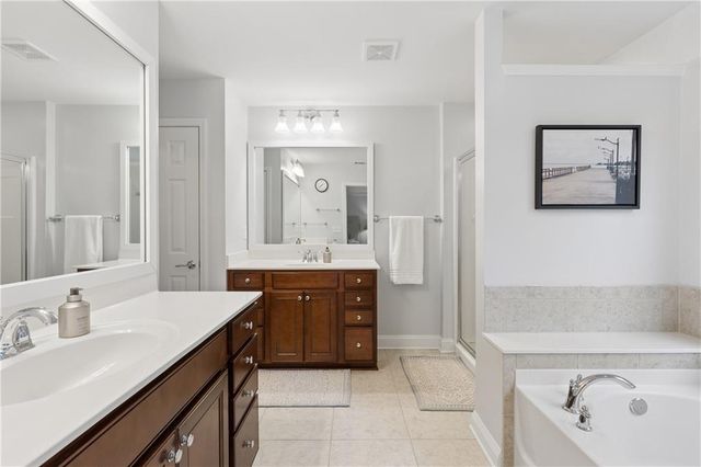 1881 Ridgemont Lane, Decatur, GA 30033