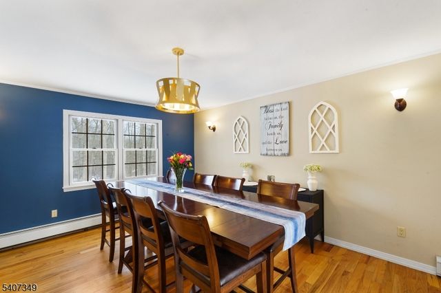 7 Mulberry Ln, Hampton Twp., NJ 07860