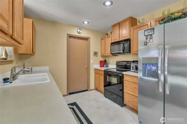 1013 Riddell Avenue NE, Orting, WA 98360