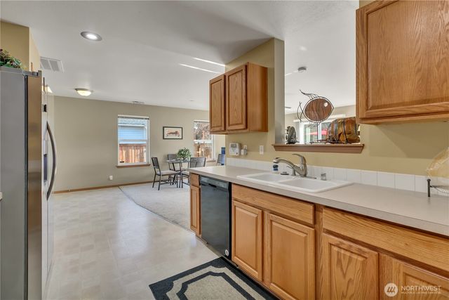 1013 Riddell Avenue NE, Orting, WA 98360