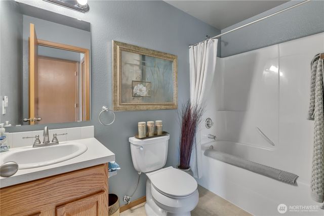 1013 Riddell Avenue NE, Orting, WA 98360