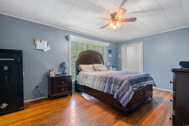 402 Crestwood St, Hot Springs, AR 71913