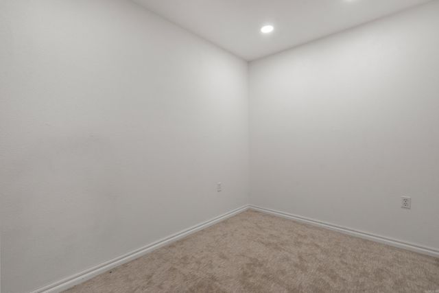 402 Crestwood St, Hot Springs, AR 71913