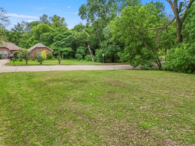 5101 Edgewater Drive, Rowlett, TX 75088