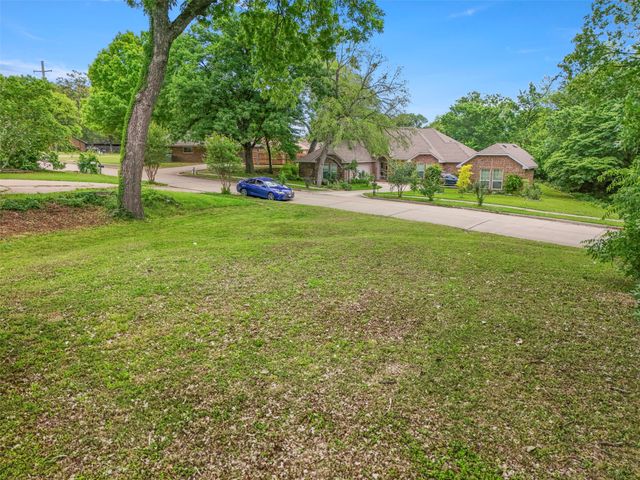 5101 Edgewater Drive, Rowlett, TX 75088