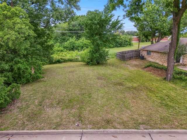 5101 Edgewater Drive, Rowlett, TX 75088
