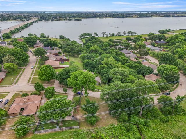 5101 Edgewater Drive, Rowlett, TX 75088