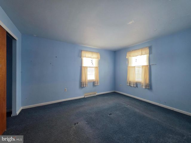 321 PFAUTZ HILL RD, Stevens, PA 17578