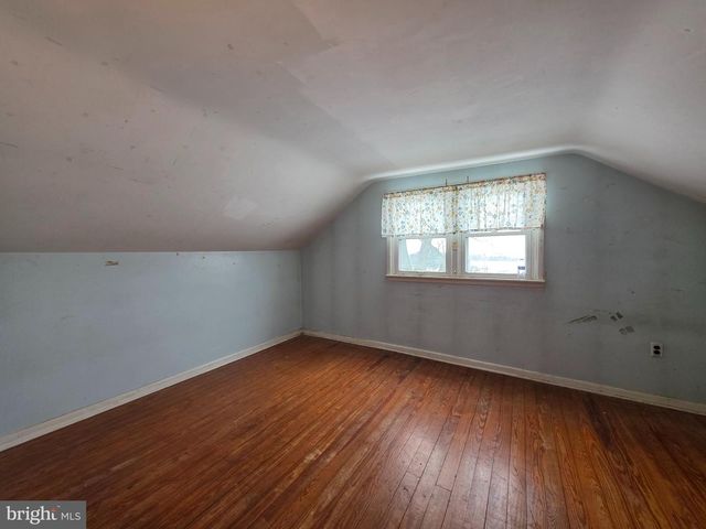 321 PFAUTZ HILL RD, Stevens, PA 17578