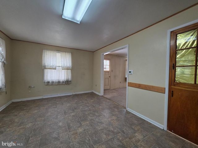 321 PFAUTZ HILL RD, Stevens, PA 17578