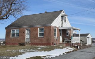 321 PFAUTZ HILL RD, Stevens, PA 17578