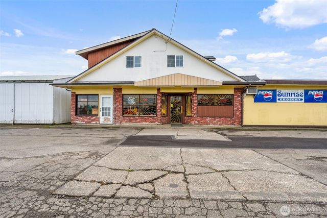 8887 Sunrise Road, Custer, WA 98240