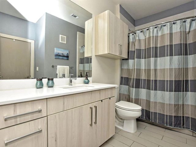 3600 S Lamar BLVD 100, Austin, TX 78704