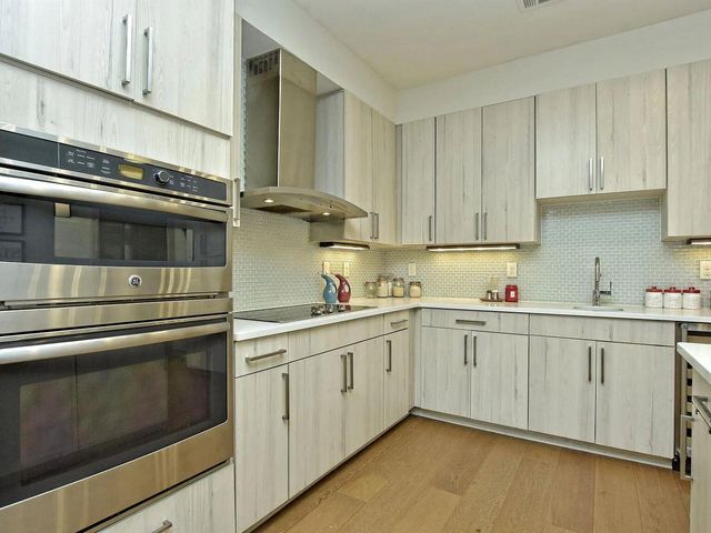 3600 S Lamar BLVD 100, Austin, TX 78704