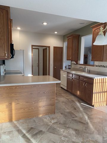 35 Madison Circle 0, Davenport, IA 52806