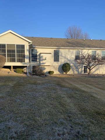 35 Madison Circle 0, Davenport, IA 52806