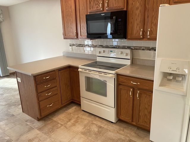 35 Madison Circle 0, Davenport, IA 52806
