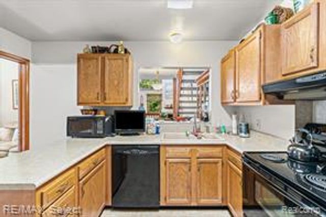6605 Flushing Road, Flushing, MI 48433