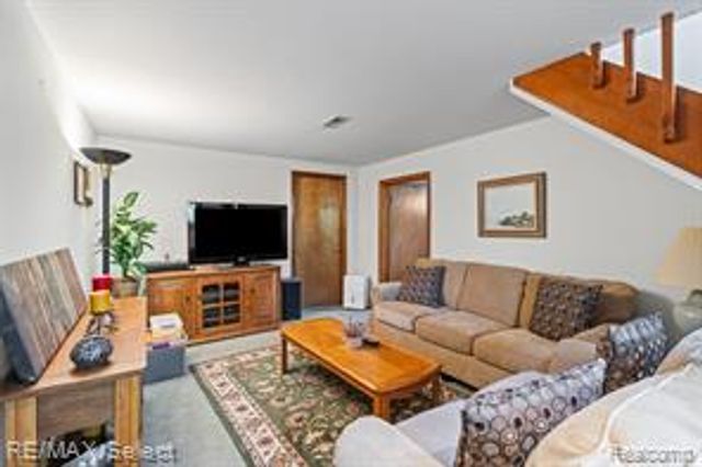 6605 Flushing Road, Flushing, MI 48433