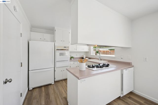 8231 Cardiff Dr, Dublin, CA 94568