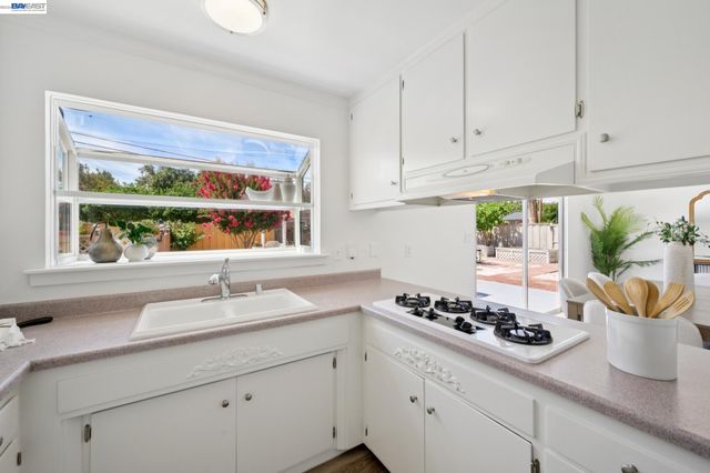 8231 Cardiff Dr, Dublin, CA 94568