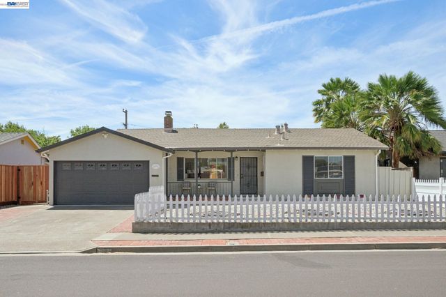 8231 Cardiff Dr, Dublin, CA 94568