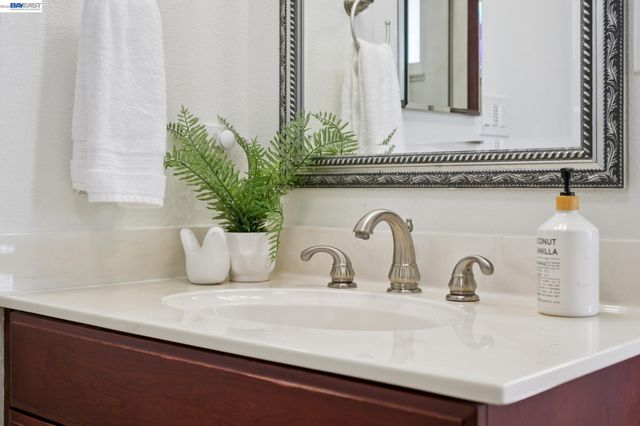 8231 Cardiff Dr, Dublin, CA 94568