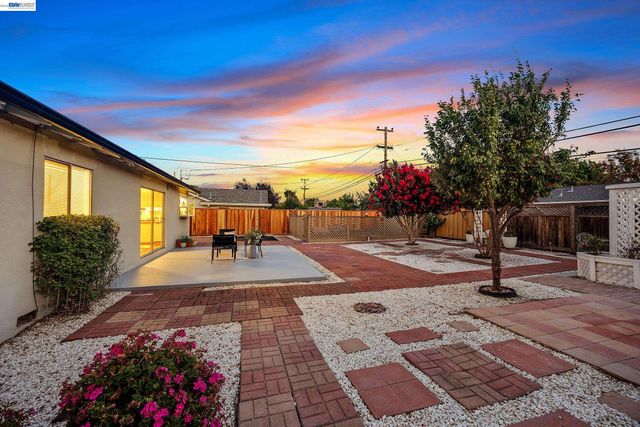8231 Cardiff Dr, Dublin, CA 94568