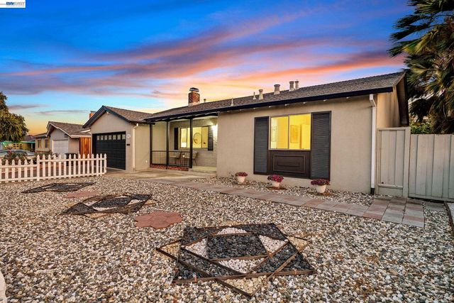 8231 Cardiff Dr, Dublin, CA 94568