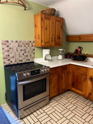 87 Granger Street, Rutland City, VT 05701