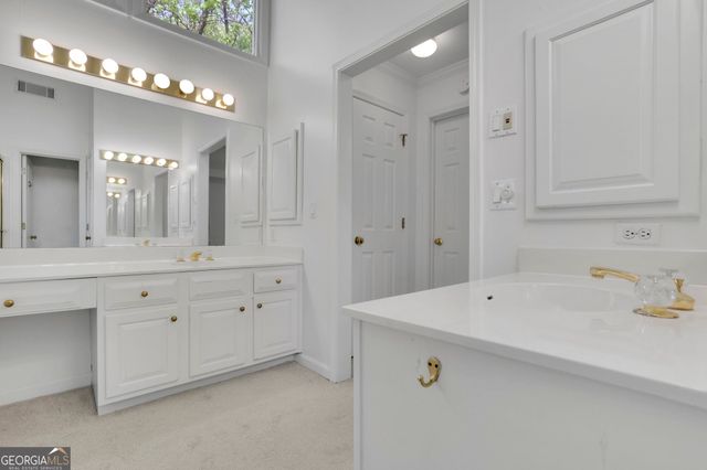 2588 Oakwood Way SE, Smyrna, GA 30080