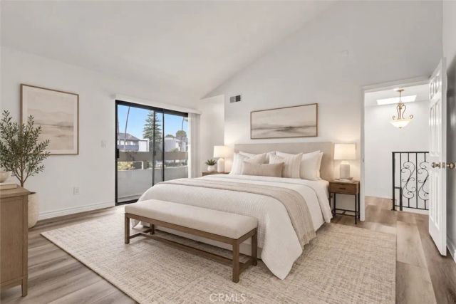 19620 Sherman Way Unit 1, Reseda, CA 91335