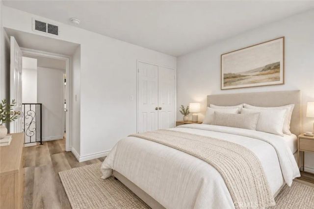 19620 Sherman Way Unit 1, Reseda, CA 91335