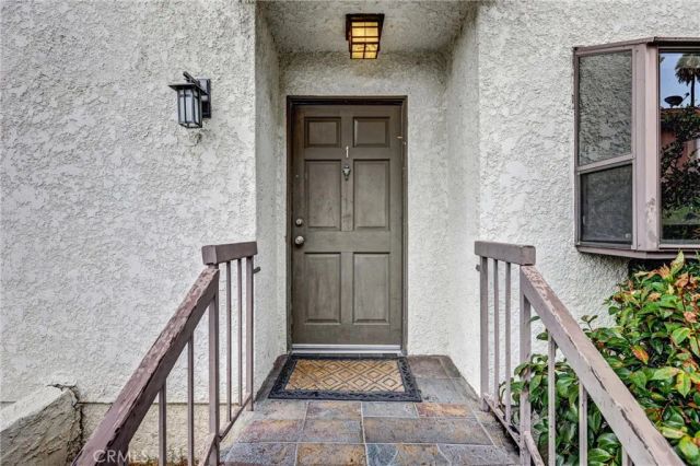 19620 Sherman Way Unit 1, Reseda, CA 91335