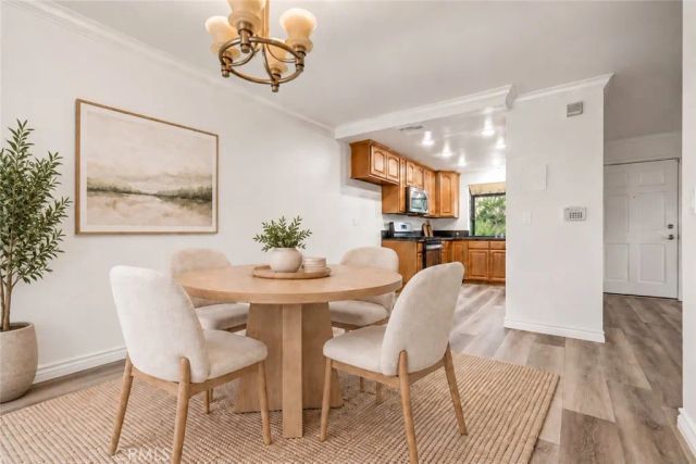 19620 Sherman Way Unit 1, Reseda, CA 91335