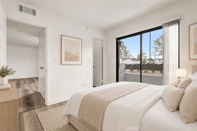 19620 Sherman Way Unit 1, Reseda, CA 91335