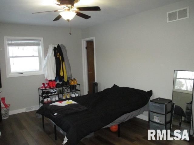 7120 N MANNING Drive, Peoria, IL 61614