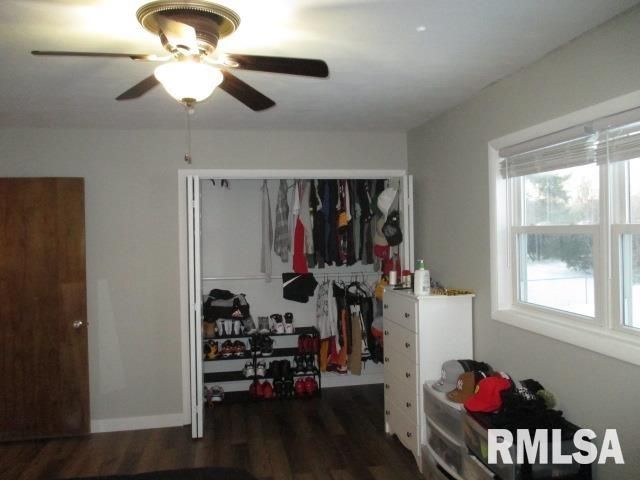 7120 N MANNING Drive, Peoria, IL 61614