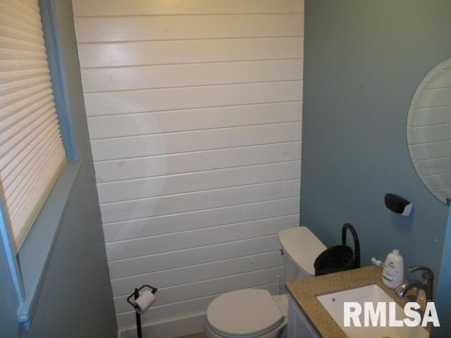 7120 N MANNING Drive, Peoria, IL 61614