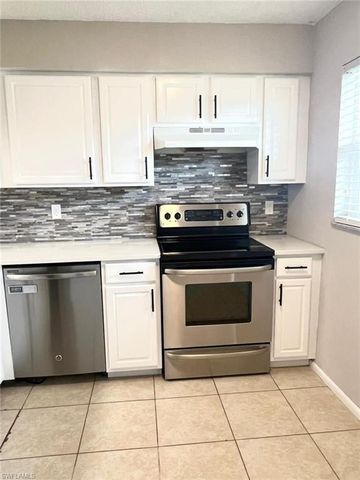 3325 Airport RD N # L2, Naples, FL 34105