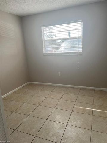 3325 Airport RD N # L2, Naples, FL 34105