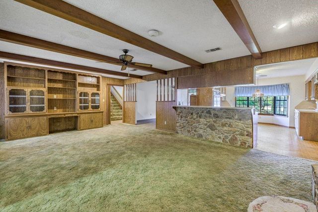414 Giese Lane, Warda, TX 78960