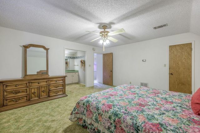414 Giese Lane, Warda, TX 78960