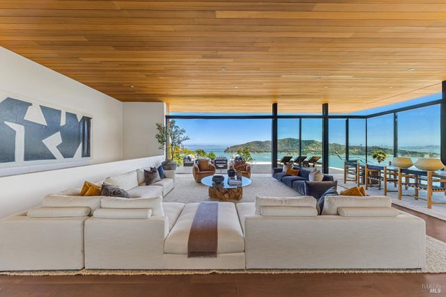 2215 Vistazo St E, Tiburon, CA 94920