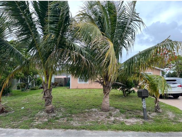 4575 Curtis Avenue, Lake Worth, FL 33463