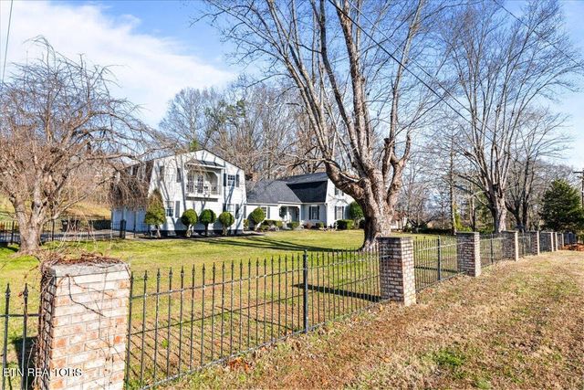 203 Golf Hill Lane, Lafollette, TN 37766