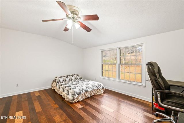 203 Golf Hill Lane, Lafollette, TN 37766