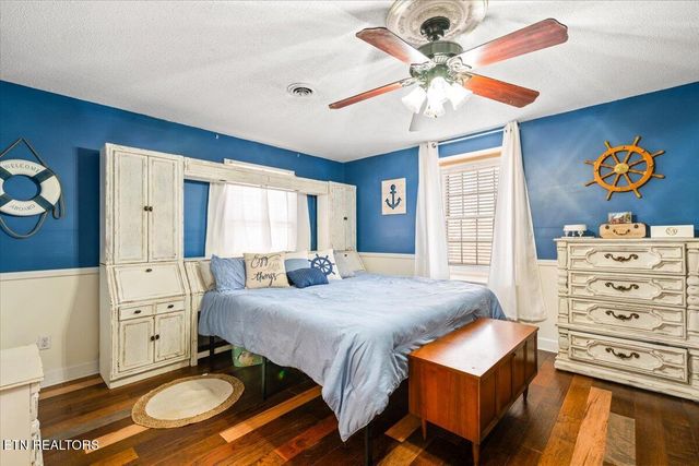 203 Golf Hill Lane, Lafollette, TN 37766