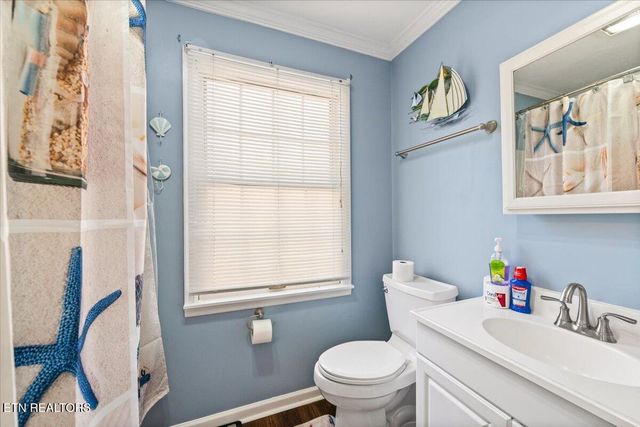 203 Golf Hill Lane, Lafollette, TN 37766