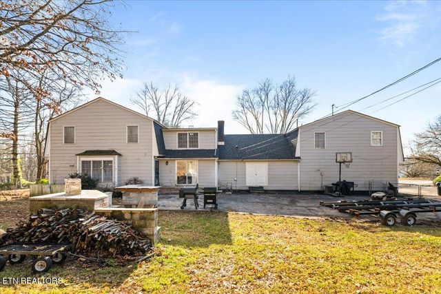 203 Golf Hill Lane, Lafollette, TN 37766